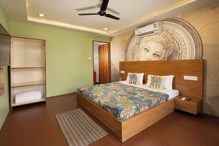 Room 2 of 14