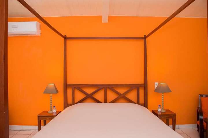 Room 15 of 60