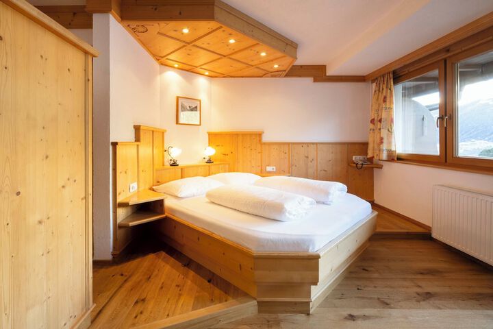 Room 20 of 65