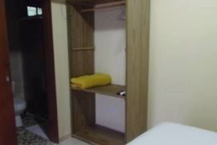 Room 8 of 15