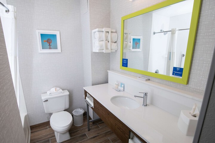 Clean Restrooms