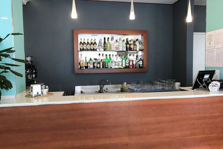 Lounge 56 of 73