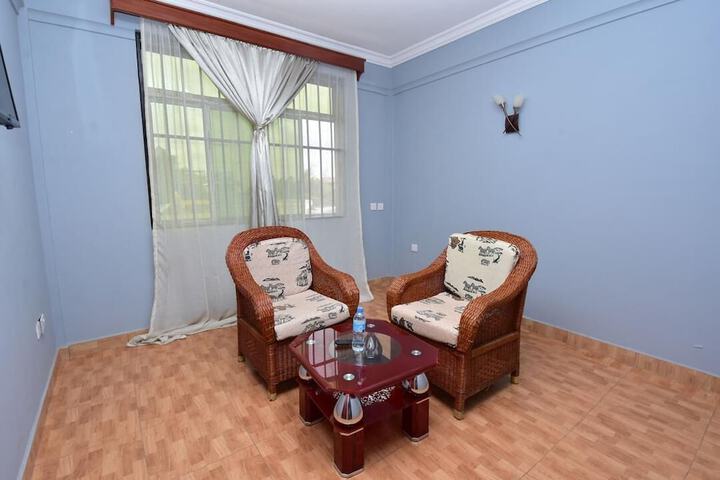 Room 8 of 17