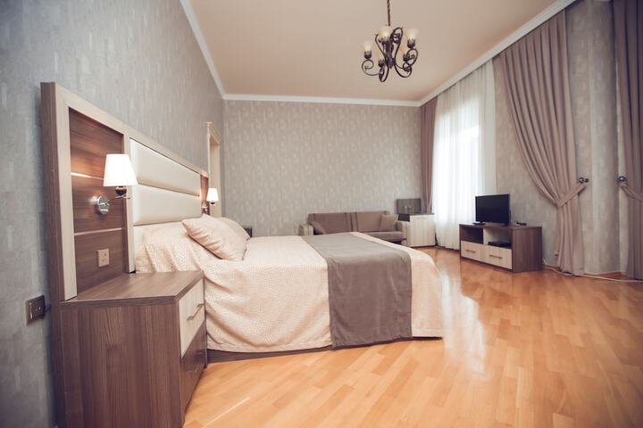 Room 11 of 55