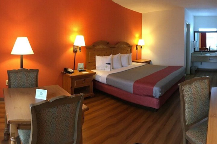 Room 37 of 44