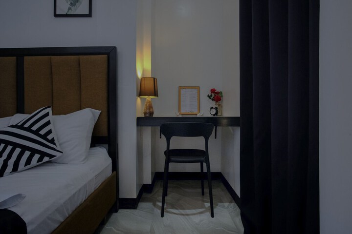 Room 62 of 143