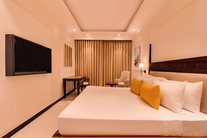 Room 16 of 49