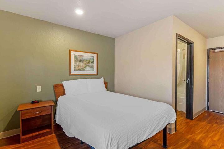 Studio Double Bed (7 of 10)