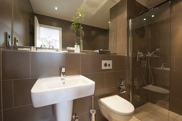 Clean Restrooms