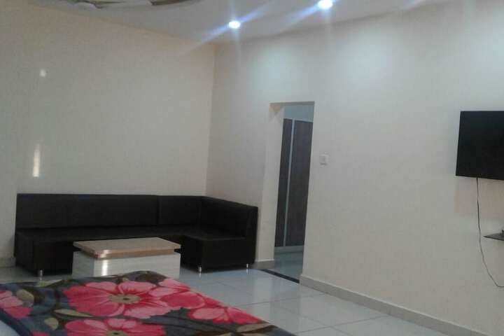 Room 14 of 26