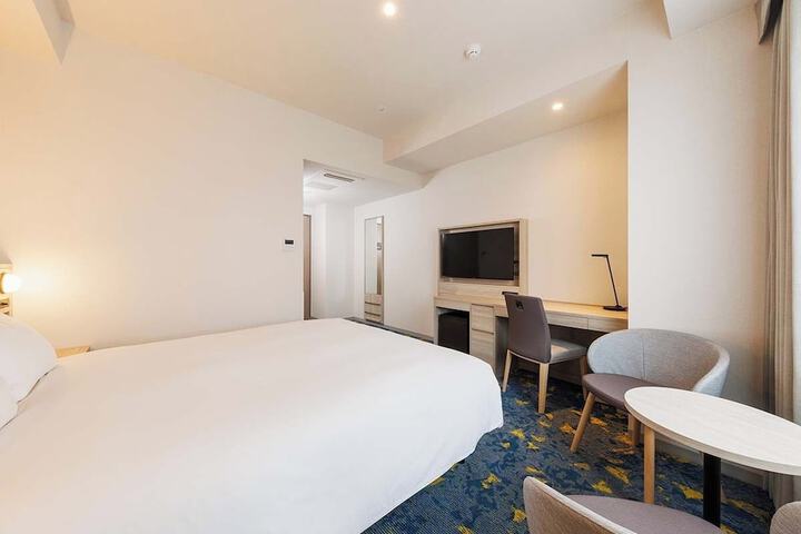 Room 18 of 39