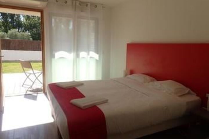 Room 17 of 34