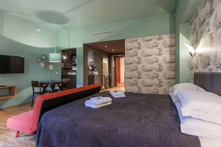 Room 2 of 13
