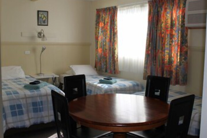 Room 70 of 123