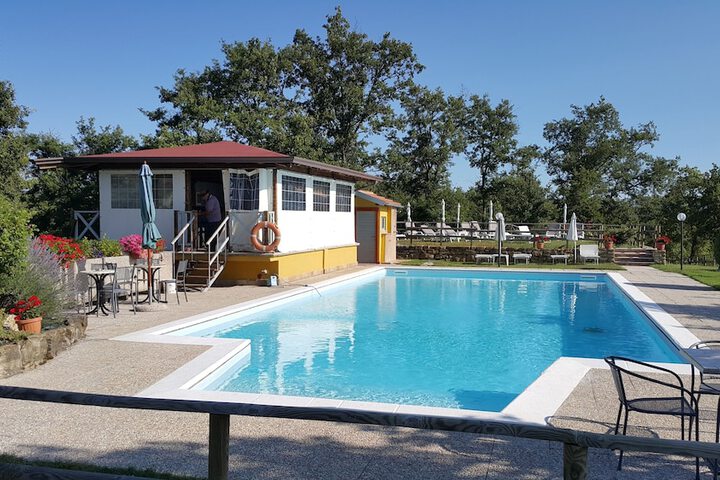 Pool 20 of 49