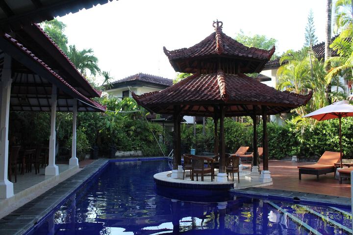 Pool 79 of 132