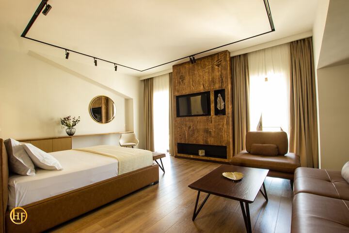 Room 2 of 30