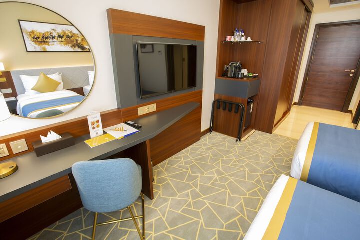 Room 10 of 91