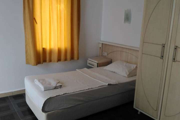 Room 21 of 46