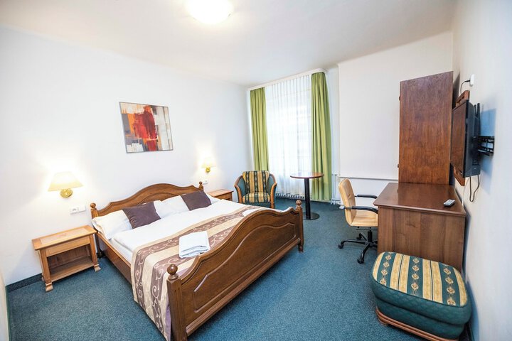 Room 16 of 55