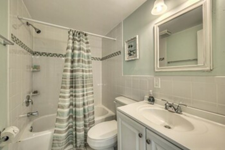 Room 5 of 25