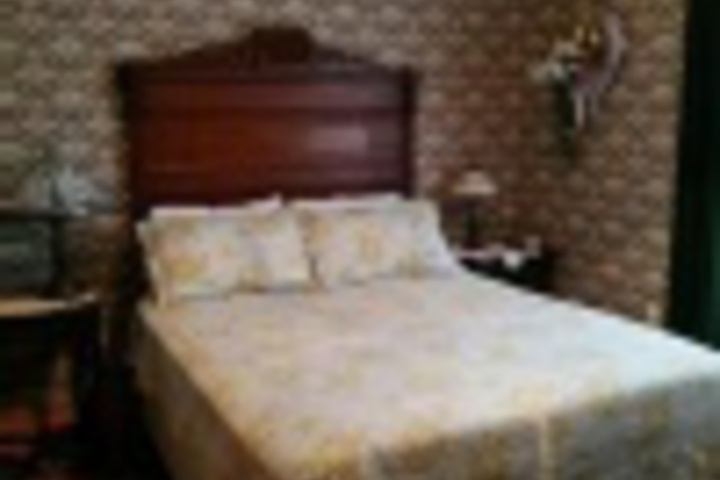 Room 52 of 192