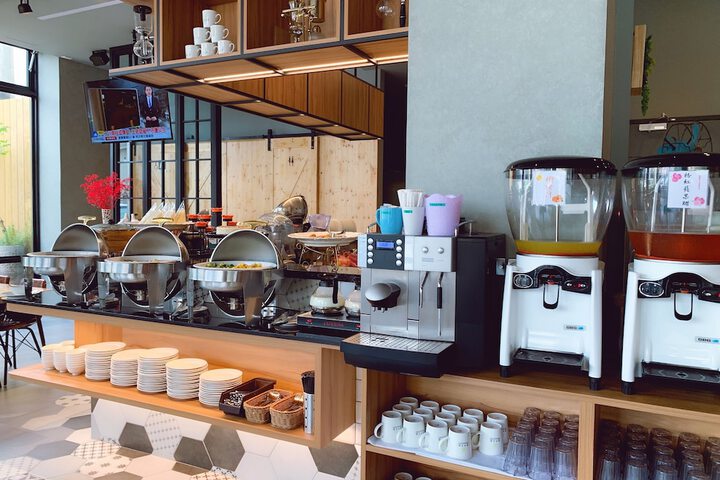 Breakfast/Coffee Service 47 of 66