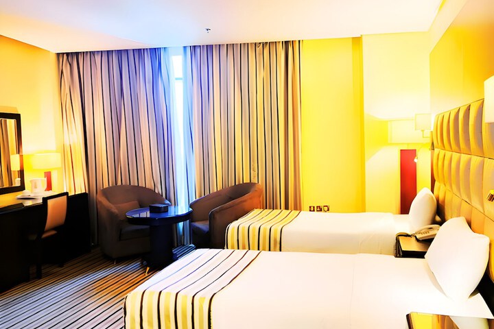 Room 8 of 64
