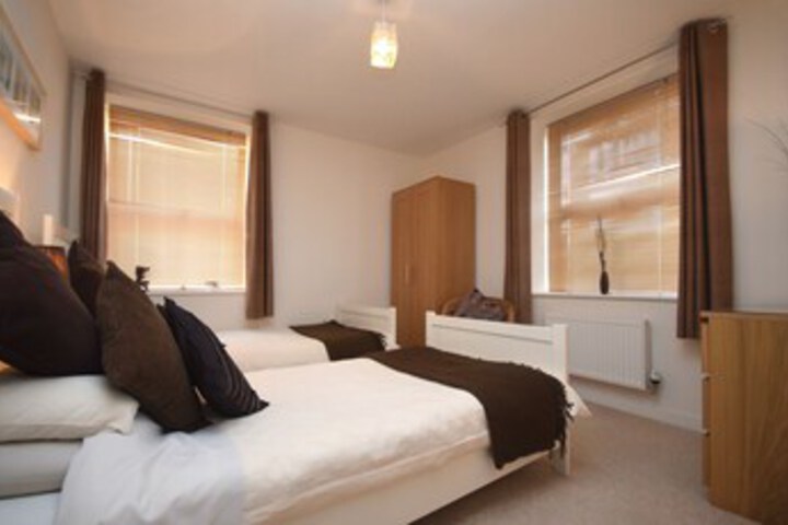 Room 8 of 26
