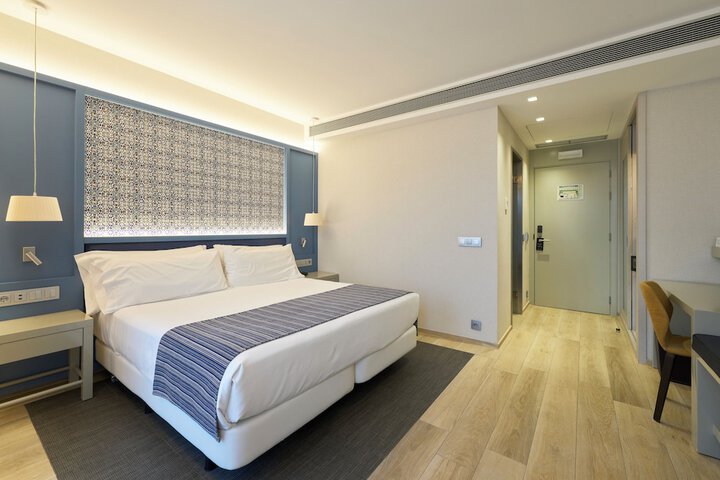 Room 21 of 79