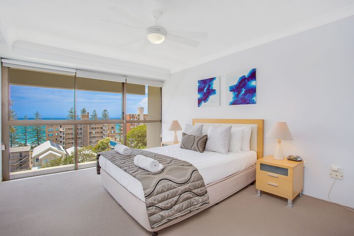 Room 10 of 293