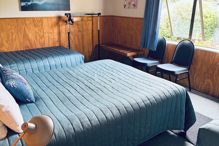 Room 8 of 32