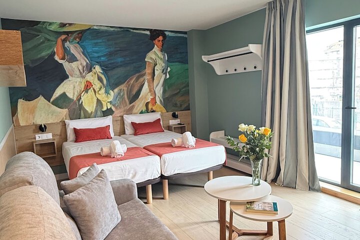 Room 15 of 50