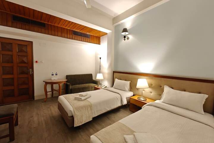 Room 34 of 82