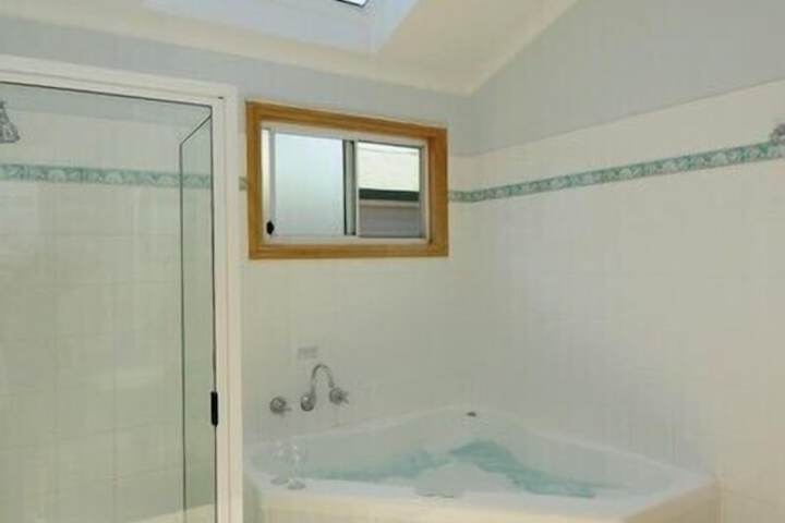 Room 80 of 91