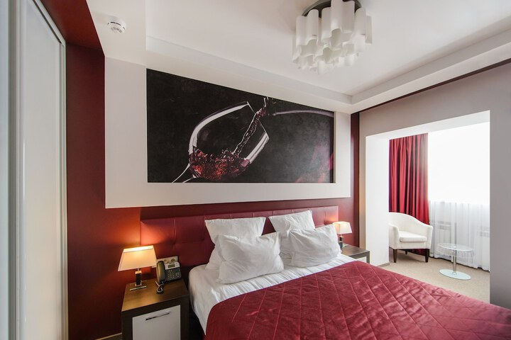 Room 7 of 37