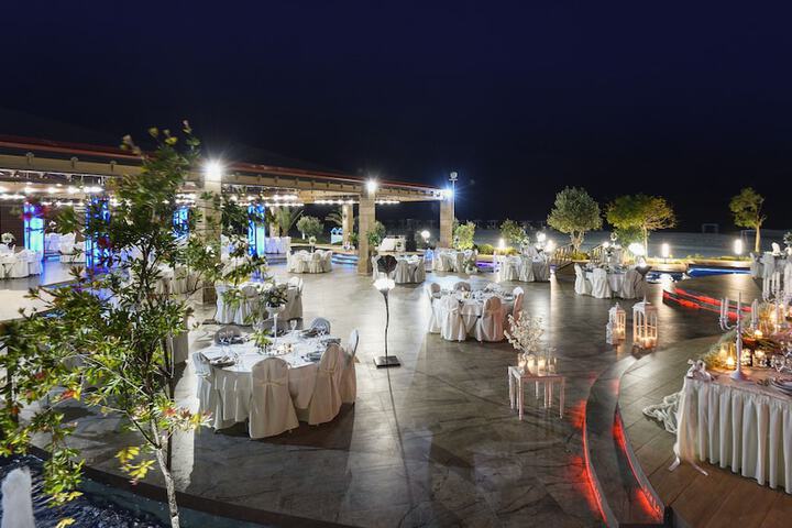 Ballroom/Hall 123 of 169