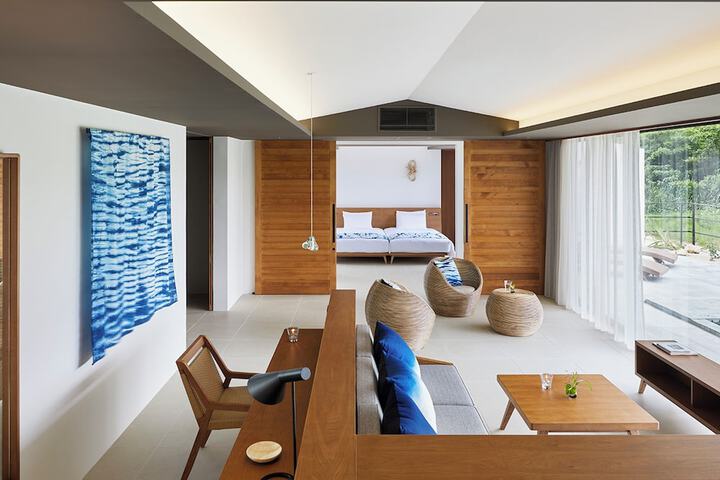Room 40 of 152