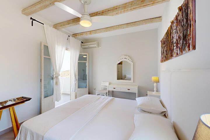 Room 10 of 84