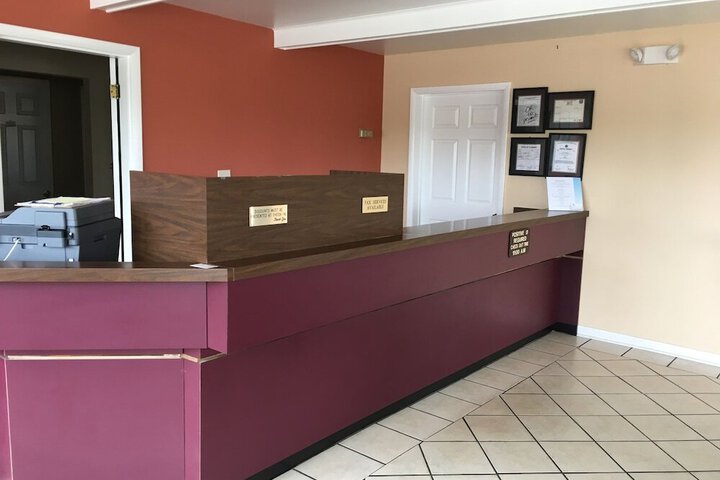 Photo of FLORENCE INN AND SUITES