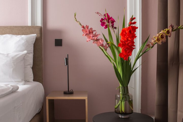 Room 48 of 70