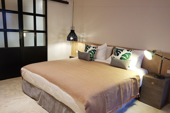 Room 15 of 159