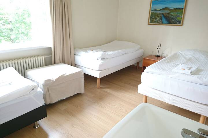 Room 14 of 48