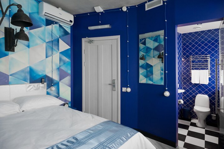 Room 7 of 49