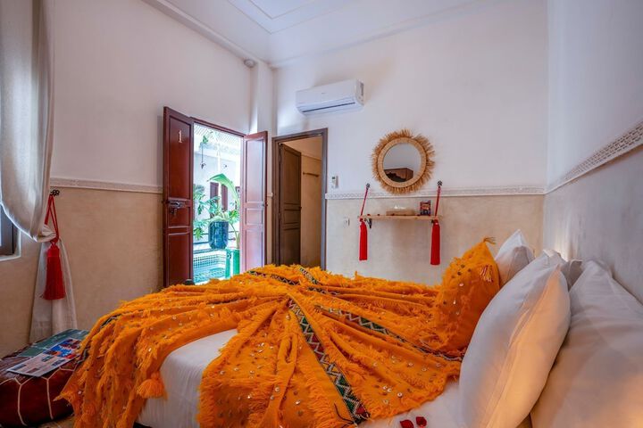 Room 6 of 23