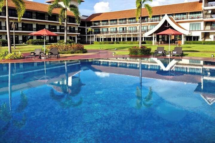 Hotel 98 of 100