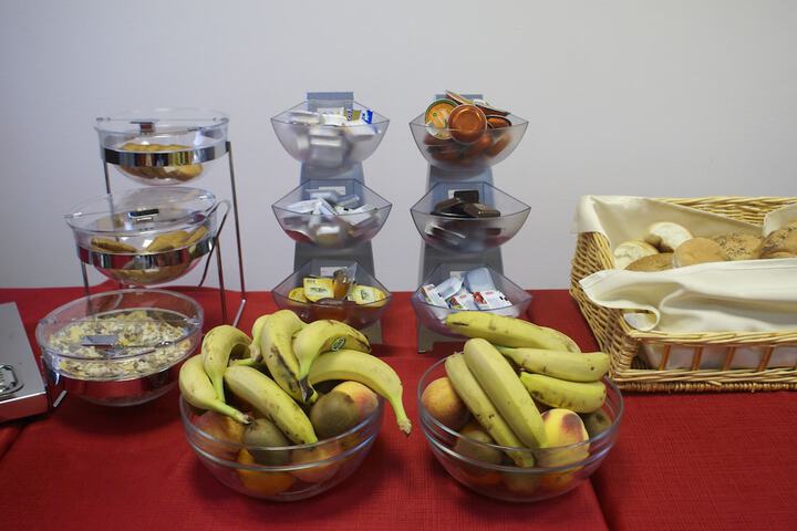 Dining 13 of 25