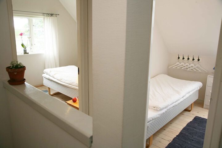 Room 26 of 189