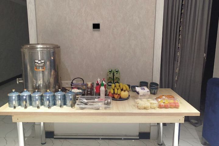 Breakfast/Coffee Service 11 of 17