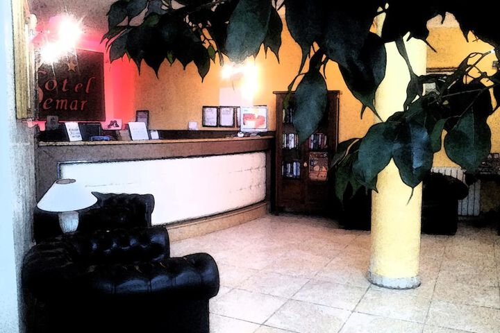 Hotel Interior 4 of 38